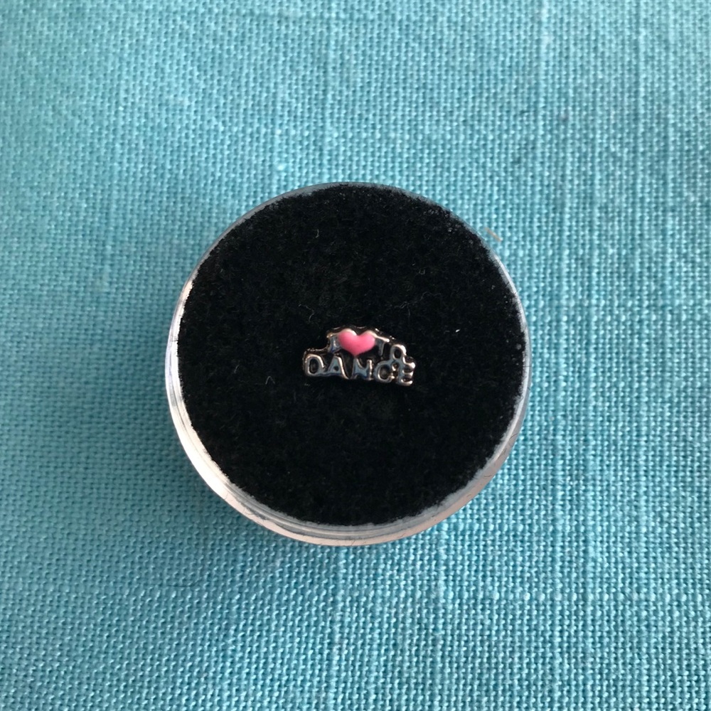 Origami Owl I 💗 to Dance charm